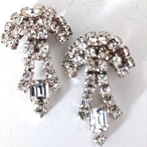 Vintage rhinestone clip earrings